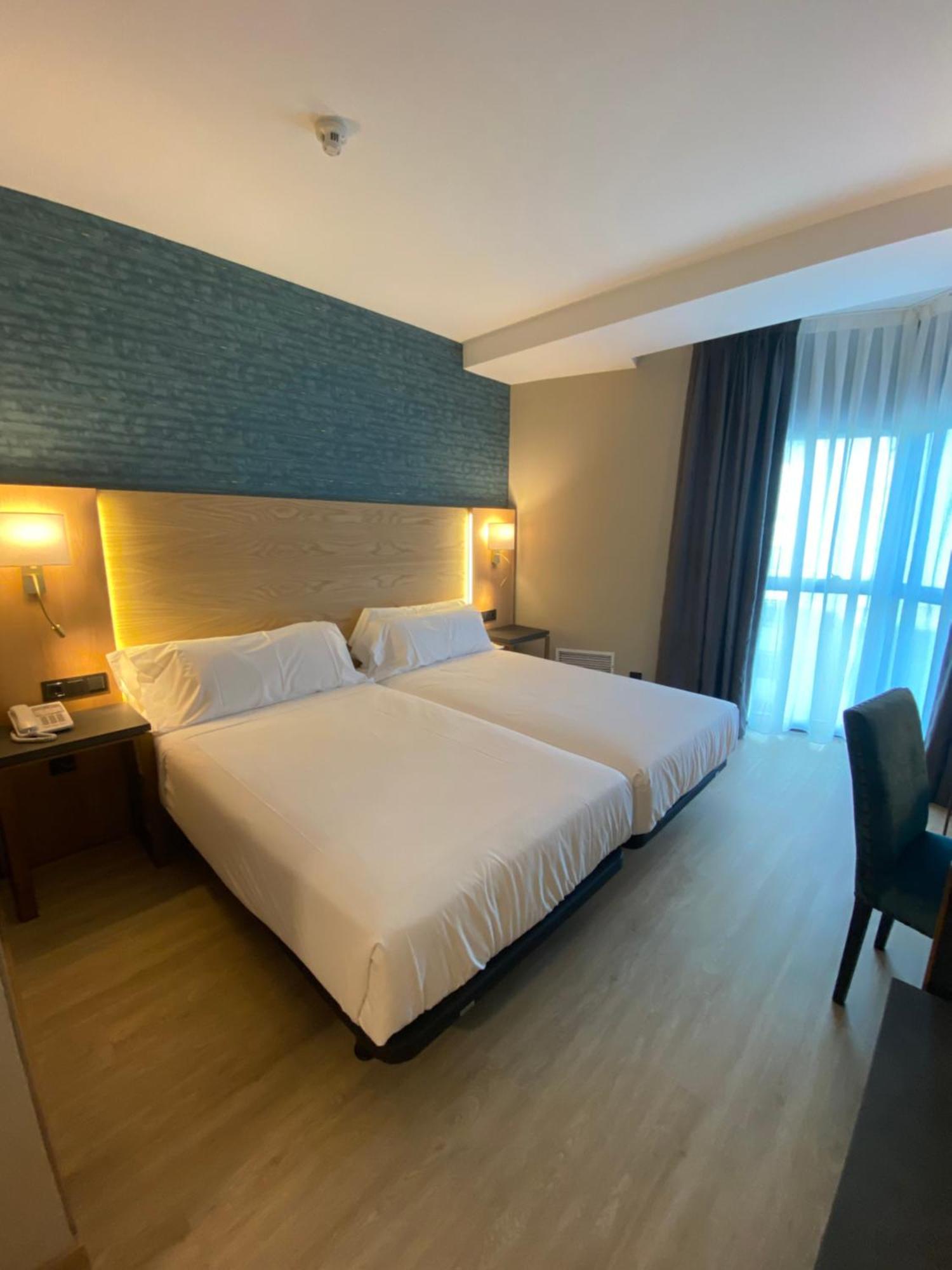 Zentral Rey Pelayo Hotel 4*